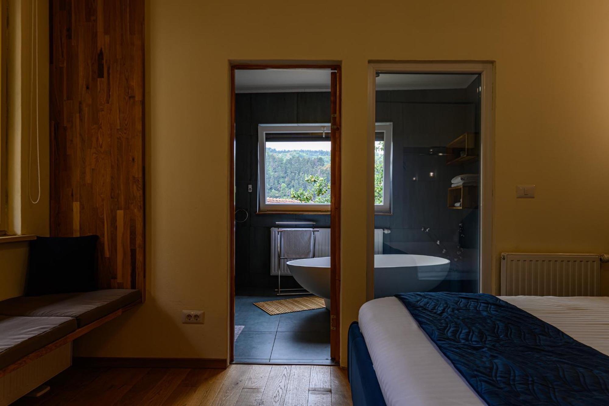 Lagom - Hot Tub Hideout บราชอฟ ภายนอก รูปภาพ